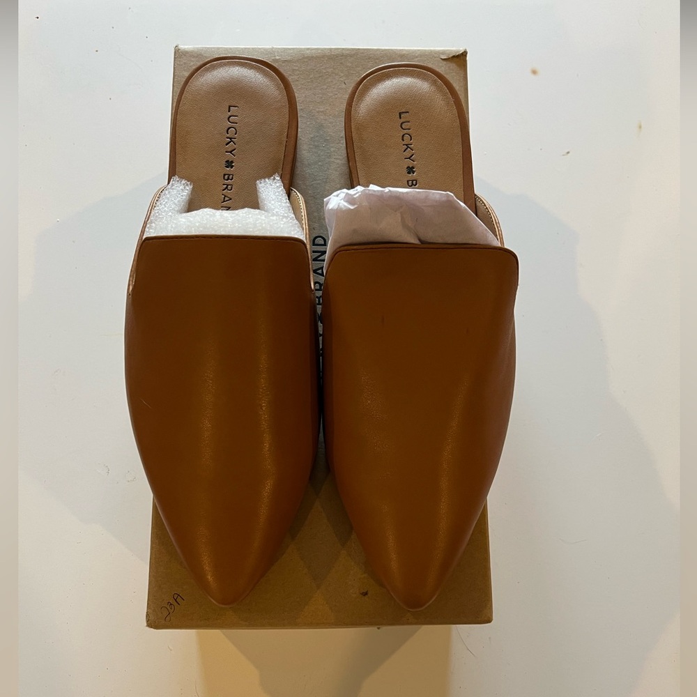 Lucky Brand Women's Cognac Pointed Mule Slip-On